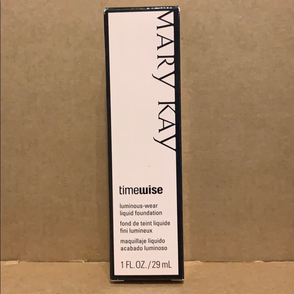 Mary Kay Luminous-Wear Liquid Foundation Ivory 7